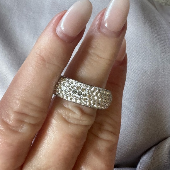 Crystal Bling Ring - Picture 4 of 5